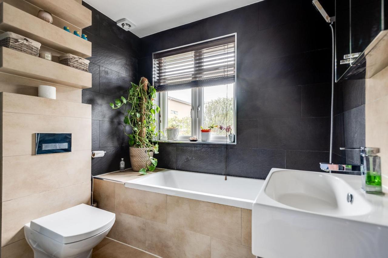 Orchard - 3 Bedroom House Headington & Parking & Garden أكسفورد المظهر الخارجي الصورة