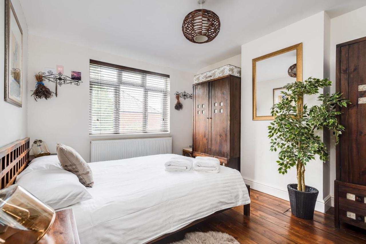 Orchard - 3 Bedroom House Headington & Parking & Garden أكسفورد المظهر الخارجي الصورة