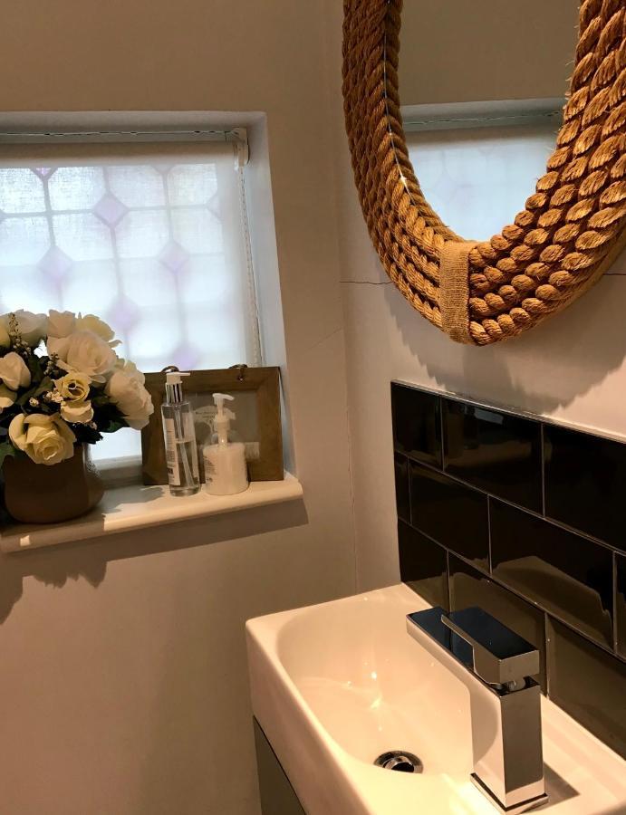 Orchard - 3 Bedroom House Headington & Parking & Garden أكسفورد المظهر الخارجي الصورة