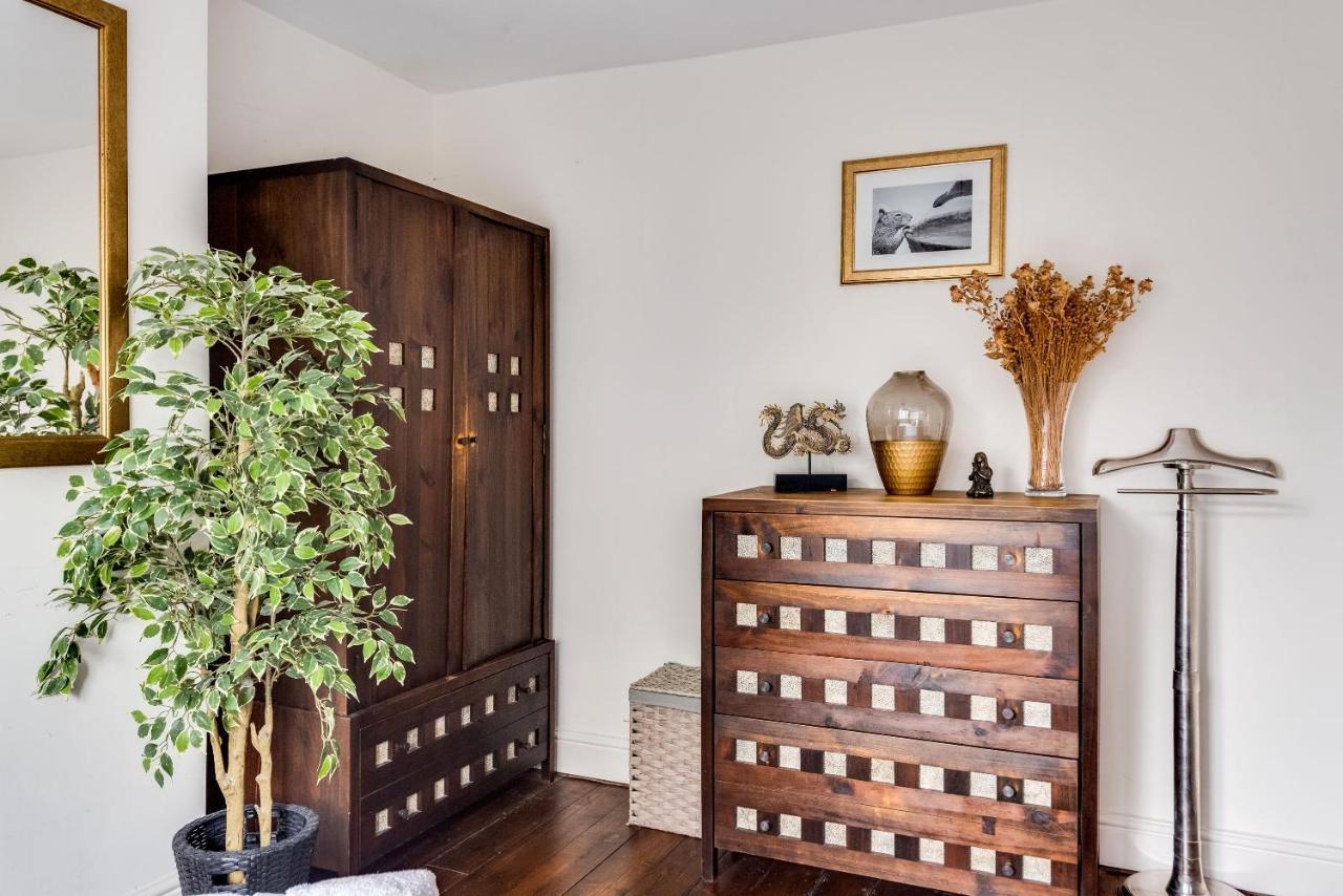 Orchard - 3 Bedroom House Headington & Parking & Garden أكسفورد المظهر الخارجي الصورة